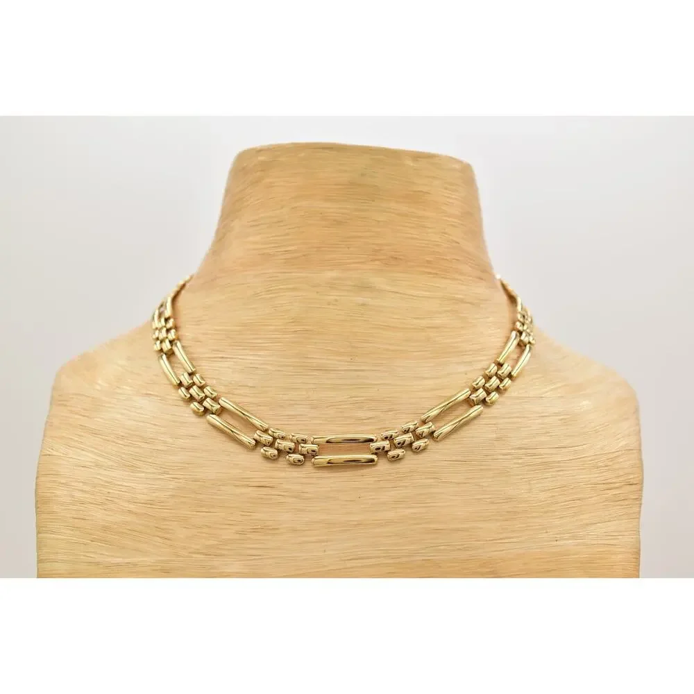 Monet stunning necklace